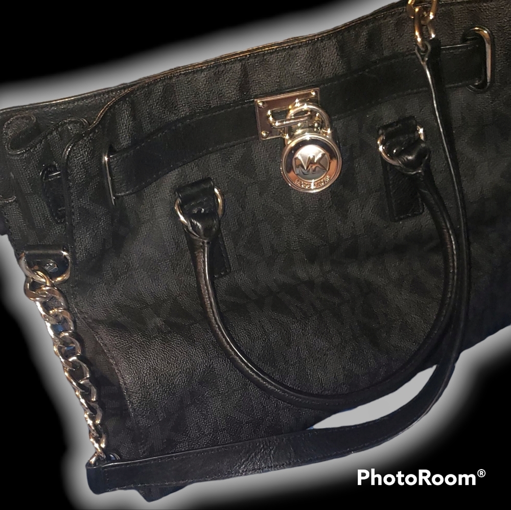 Michael kors leather shoulder bag